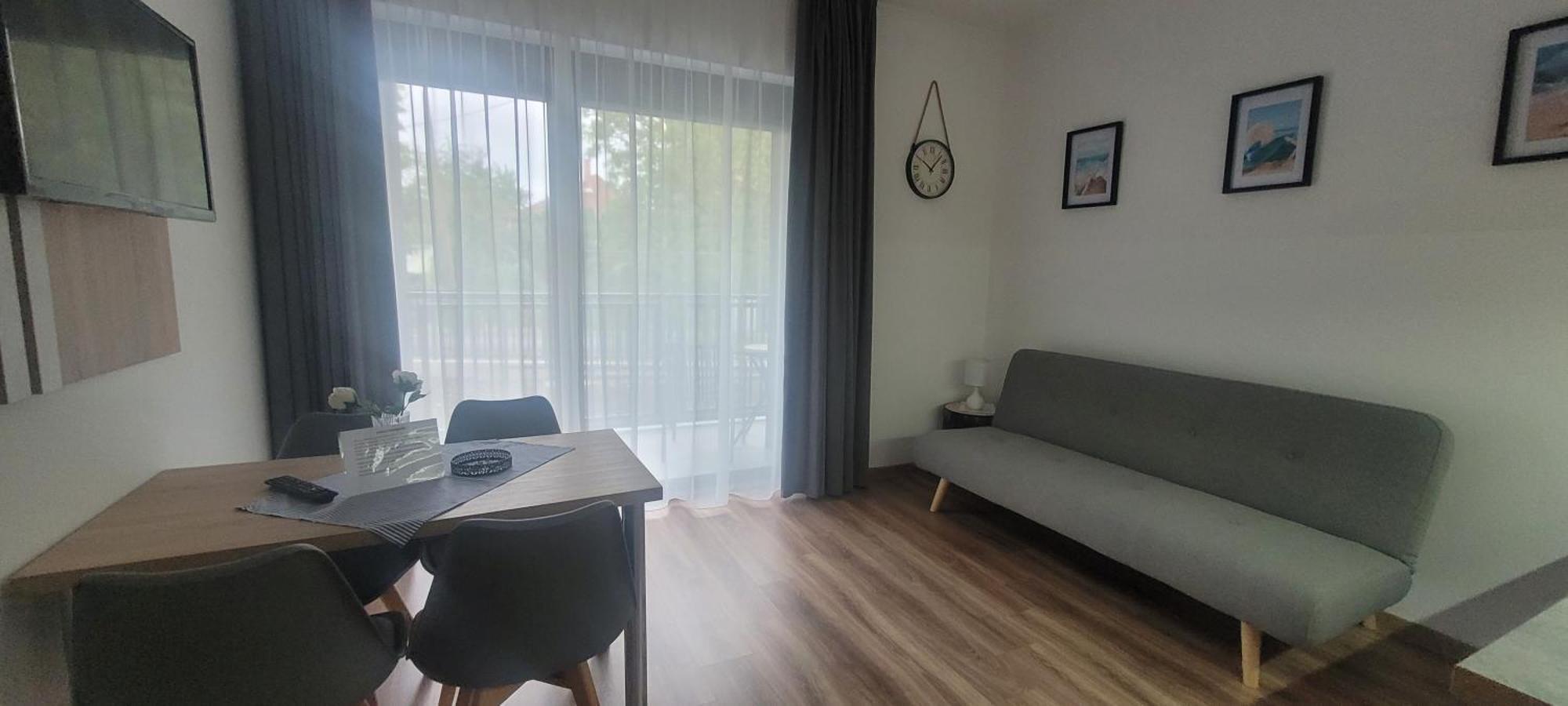 Csaladi Kikoeto Apartman Gyula Zewnętrze zdjęcie