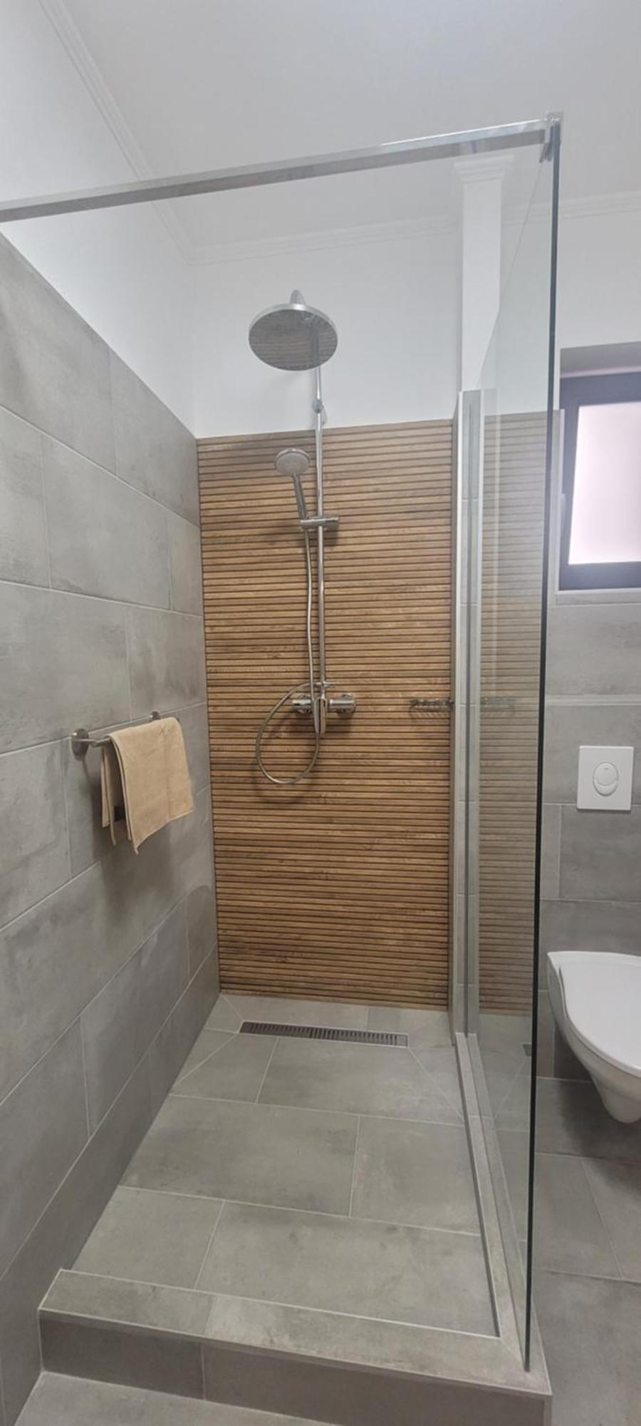 Csaladi Kikoeto Apartman Gyula Zewnętrze zdjęcie