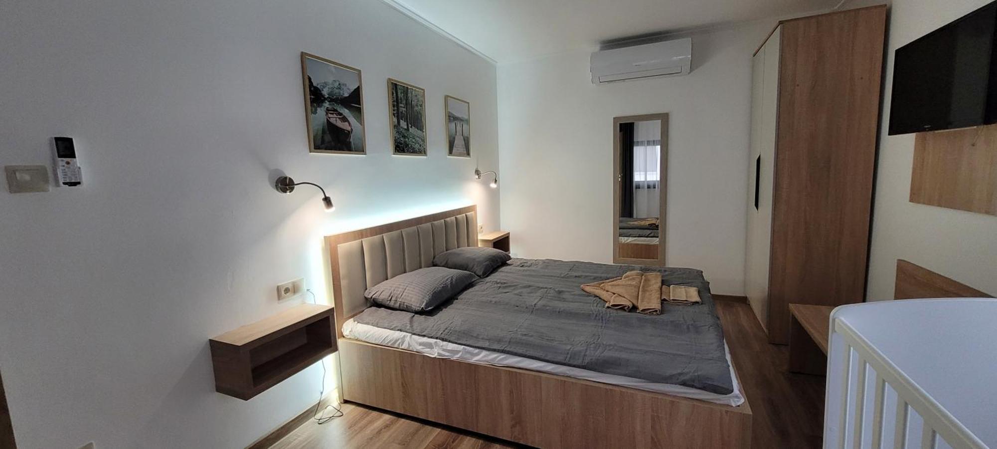 Csaladi Kikoeto Apartman Gyula Zewnętrze zdjęcie