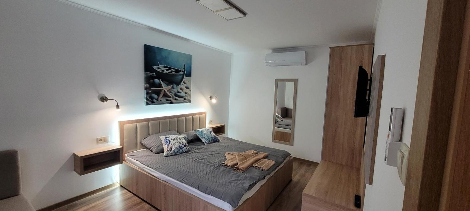 Csaladi Kikoeto Apartman Gyula Zewnętrze zdjęcie