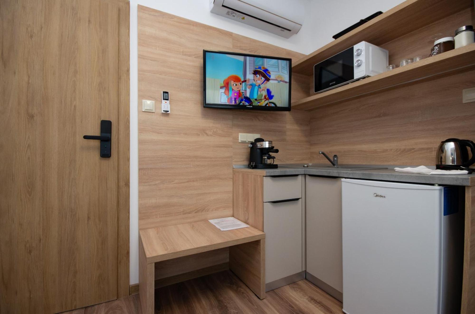 Csaladi Kikoeto Apartman Gyula Zewnętrze zdjęcie