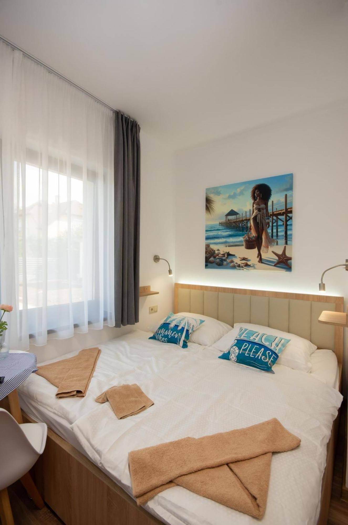Csaladi Kikoeto Apartman Gyula Zewnętrze zdjęcie